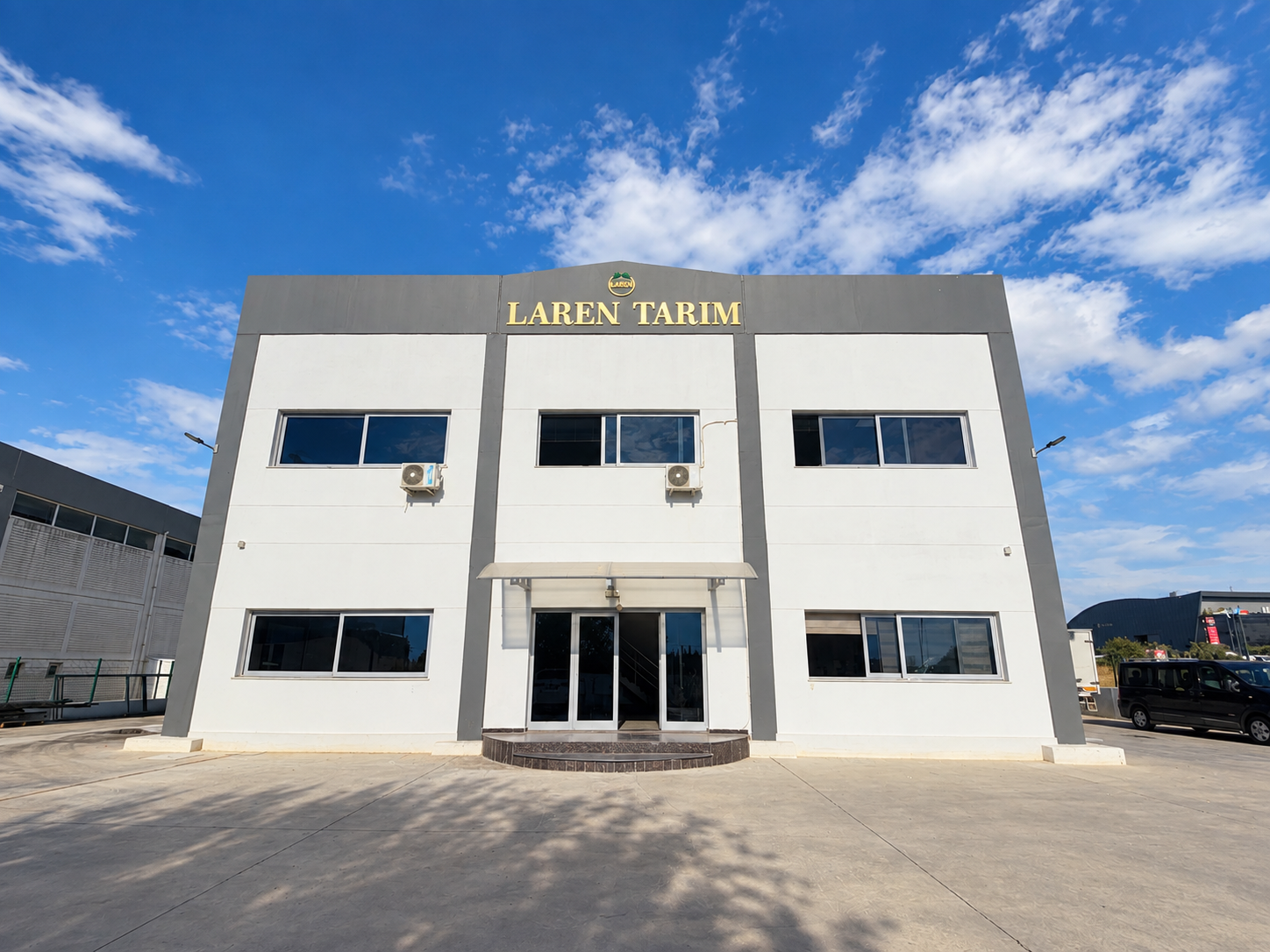 LAREN TARIM Factory and Headquarters Building
